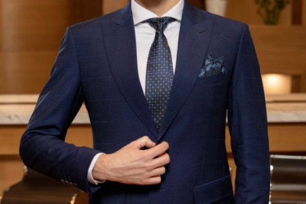 y-nghia-cua-xanh-navy-trong-thoi-trang-danh-cho-nam