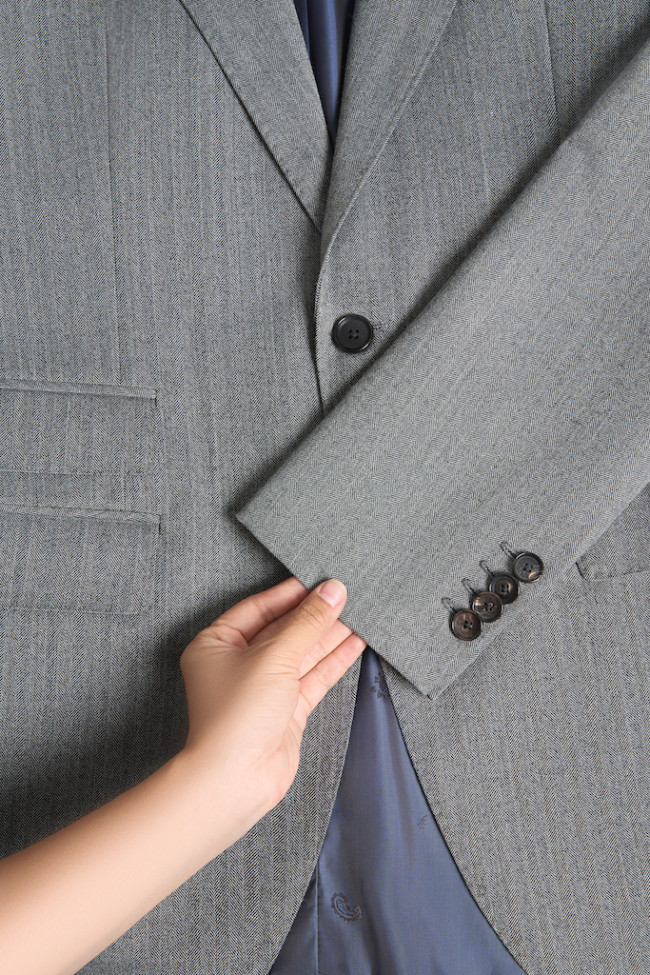 suit-mau-ghi-2
