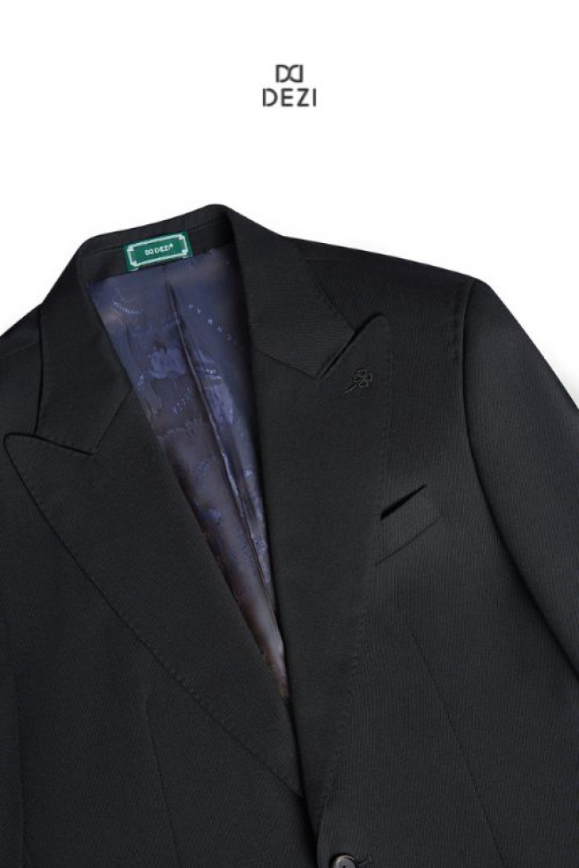 bo-suit-den-3-manh-3