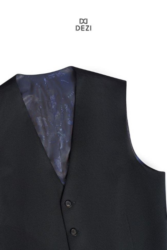 bo-suit-den-3-manh-4