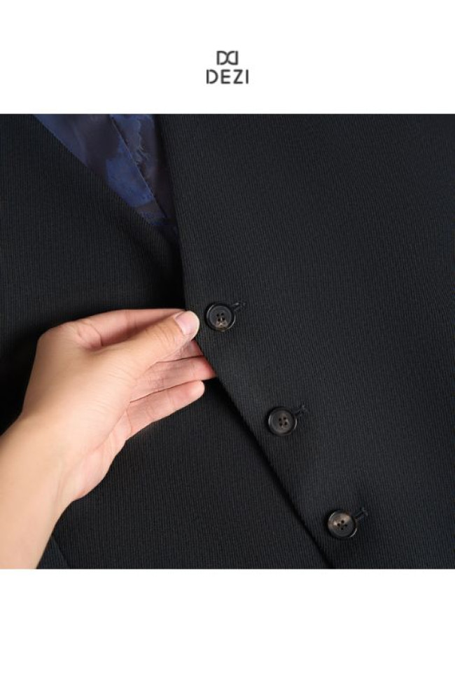 bo-suit-den-3-manh-5