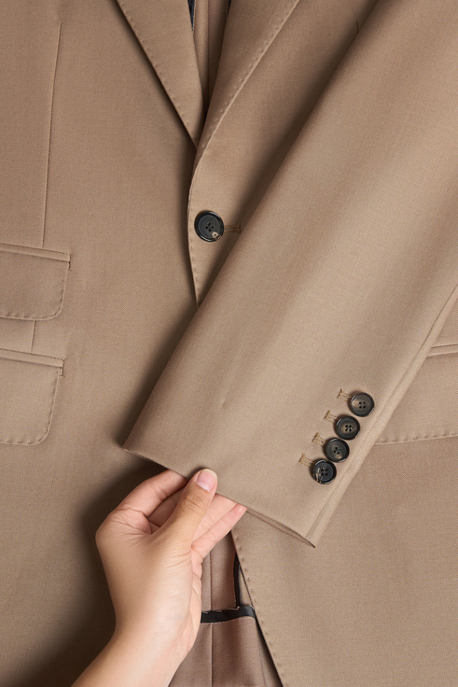 bo-suit-mocha-mousse-3