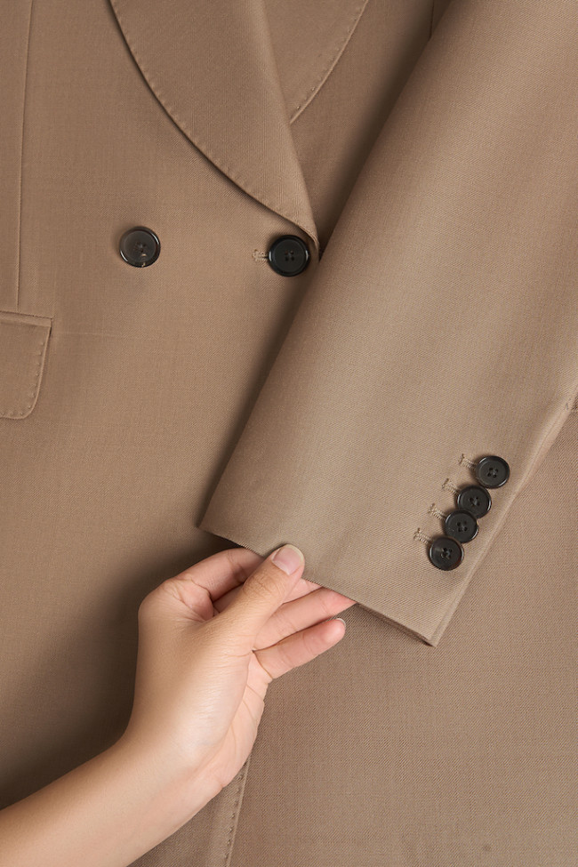 suit-mau-mocha-mousse-3