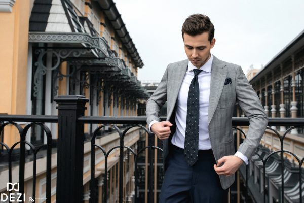 Blazer mang lại cho các quý ông sự phóng khoáng nhưng không kém phần lịch lãm